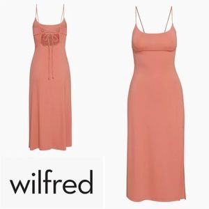 NWT Aritzia Dreamweaver dress size small! perfect for spring